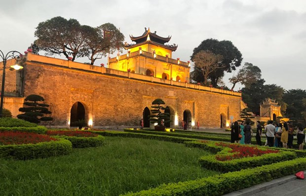 首都河内新颖独特的升龙皇城夜游线路